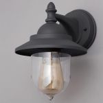 Picture of Vintage Coach Lantern Outdoor Wall Light – Traditional Garden, Porch & Patio Lighting